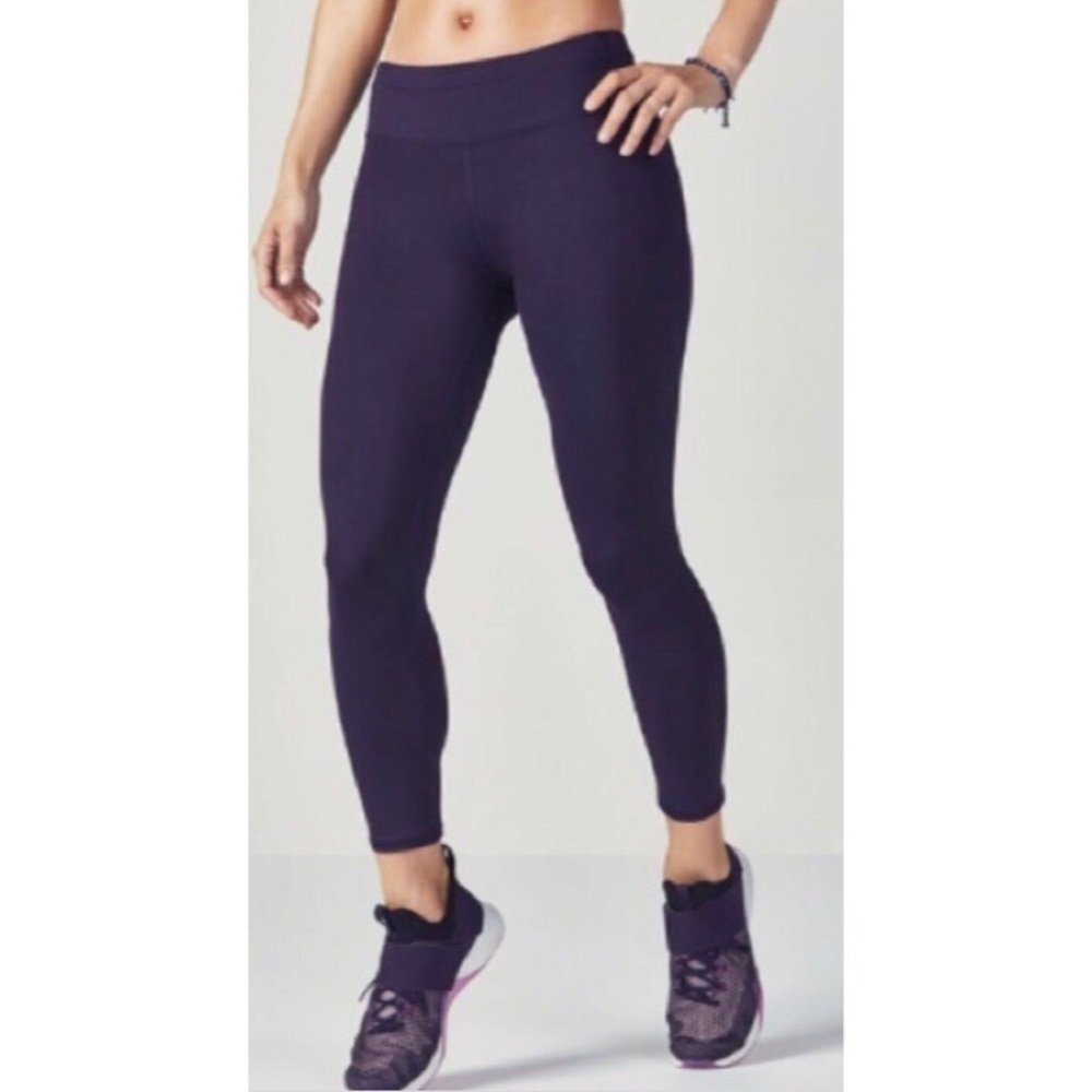 Fabletics Gia Solid PowerLite Capri